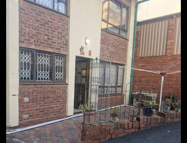 4 BEDROOM DUPLEX FOR SALE IN ESCOMBE